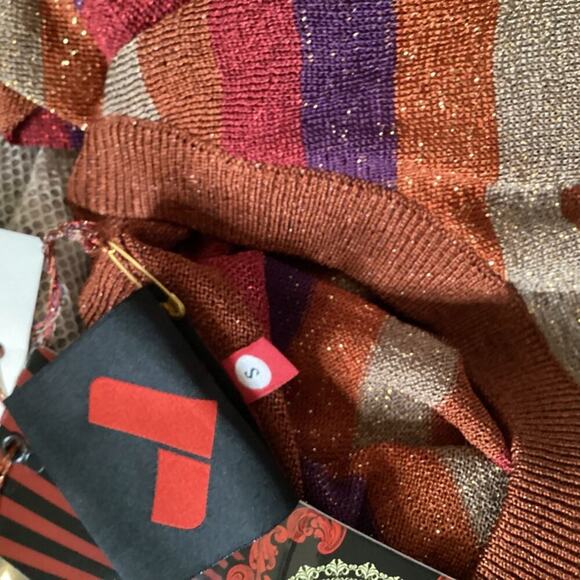 HAPPY SHEEP NEW METALLIC STRIPE LIGHT WEIGHT SWEATER SIZE SMALL - Picture 8 of 9